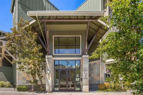 3150 W Government Way #305, Seattle, WA 98199