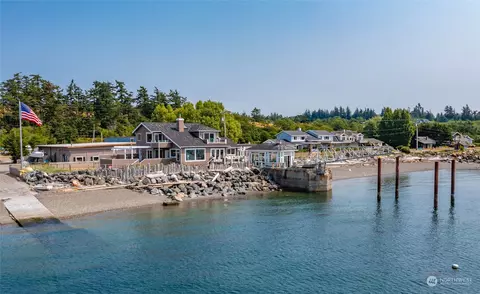 4232 Legoe Bay Rd, Lummi Island, WA 98262