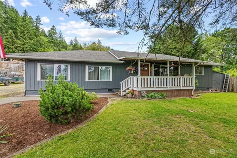230 S 9th St, Kalama, WA 98625
