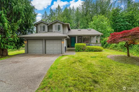 15583 Sunny Cove Dr SE, Olalla, WA 98359