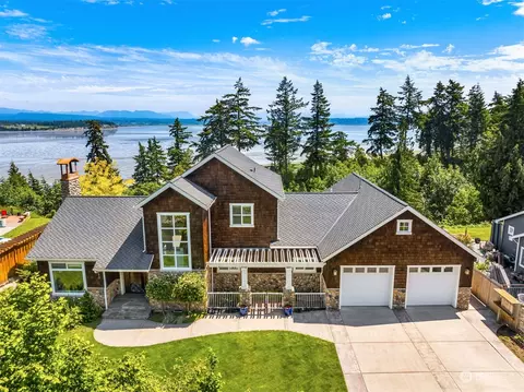 150 Livingston Bay Rd, Camano Island, WA 98282