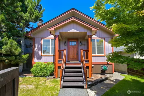 926 N 102nd St, Seattle, WA 98133