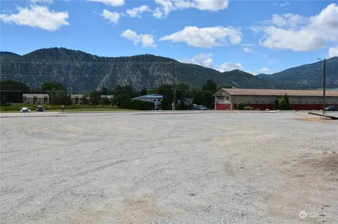 425 Wapato Way, Manson, WA 98831