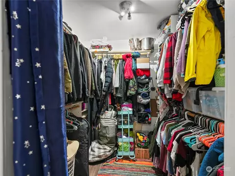 Other - 2401 Cedar St, Everett, WA 98201 photo 3 of 10