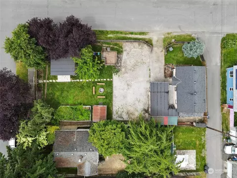 View/Area - 2401 Cedar St, Everett, WA 98201 photo 1 of 5