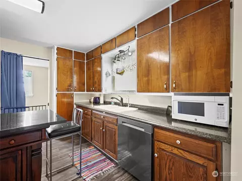 Kitchen - 2401 Cedar St, Everett, WA 98201 photo 4 of 4