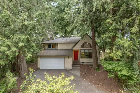 2100 NEdwin Ct, Poulsbo, WA 98370