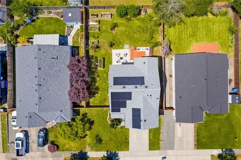 View/Area - 211 Roberts St NE, Orting, WA 98360 photo 2 of 3