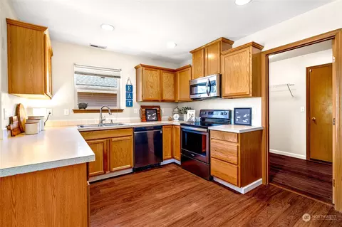 Kitchen - 211 Roberts St NE, Orting, WA 98360 photo 1 of 1