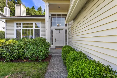 2412 211th St SE, Bothell, WA 98021 photo 2