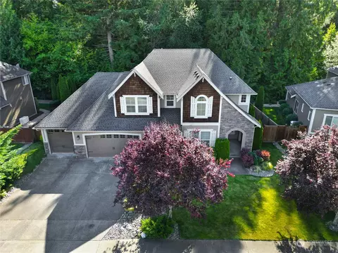 6022 213th Avenue Ct E, Lake Tapps, WA 98391