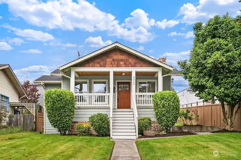 6026 44th Ave SW, Seattle, WA 98136