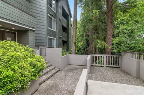 15433 Country Club Dr #G102, Mill Creek, WA 98012
