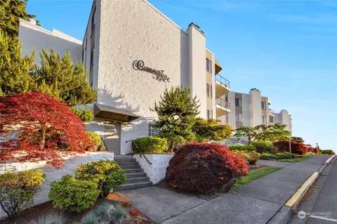 546 Alder St #102, Edmonds, WA 98020