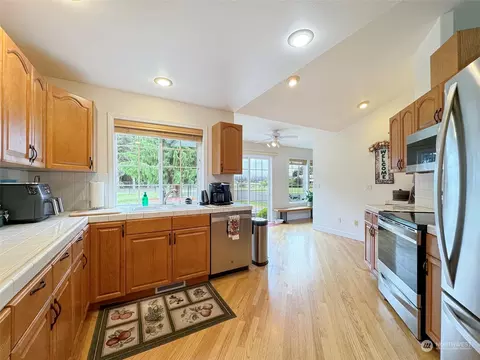 Kitchen - 142 Kirner Rd, Sequim, WA 98382 photo 1 of 3