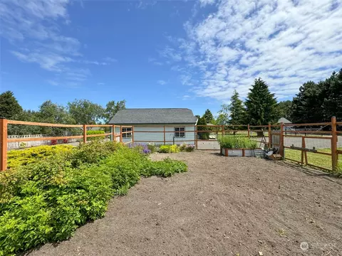 Exterior - 142 Kirner Rd, Sequim, WA 98382 photo 6 of 8