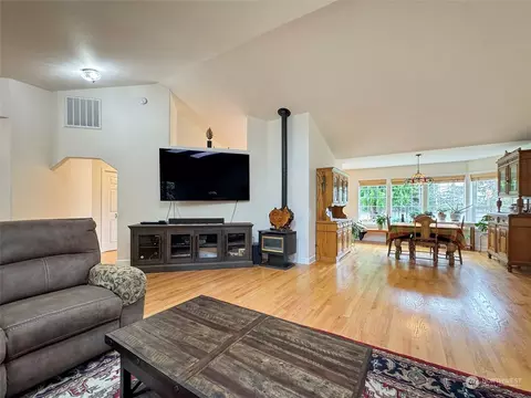 Living - 142 Kirner Rd, Sequim, WA 98382 photo 2 of 2