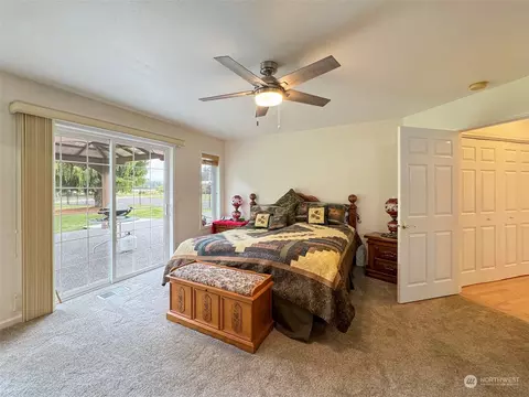 Bedroom - 142 Kirner Rd, Sequim, WA 98382 photo 4 of 5