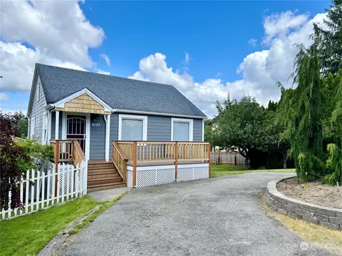 6125 46th St NE, Marysville, WA 98270