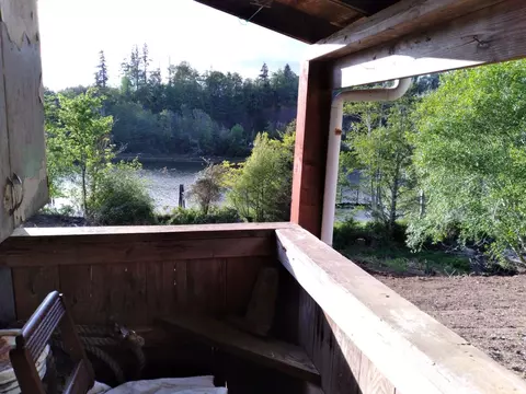 1234 Ray Hicks St, Raymond, WA 98577