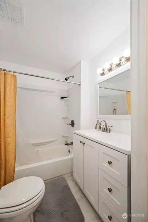 Bath - 732 N 6th Ave, Walla Walla, WA 99362 photo 3 of 3