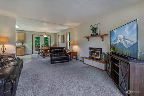 111 E Union Ridge Loop Rd, Union, WA 98592 photo 3