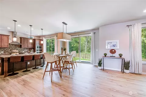 Dining - 12904 37th Dr SE, Everett, WA 98208 photo 2 of 2