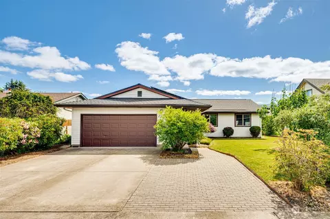 113 Manteca Dr, Kelso, WA 98626