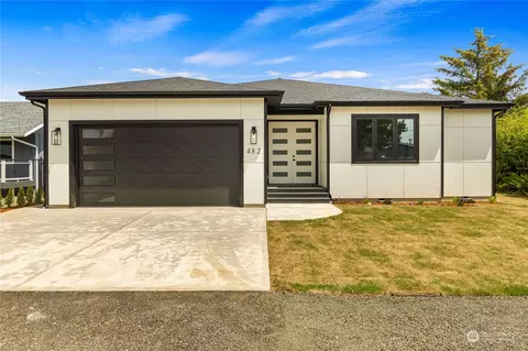 482 Canal Dr NE, Ocean Shores, WA 98569