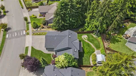 View/Area - 2811 106th St SE, Everett, WA 98208 photo 4 of 5