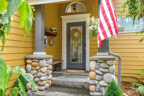 Entry Way - 20004 230th Ave E, Orting, WA 98360 photo 1 of 3