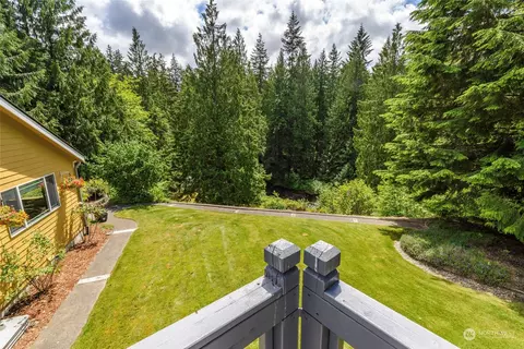 Exterior - 20004 230th Ave E, Orting, WA 98360 photo 5 of 9