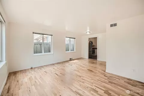 8536 Nesbit Ave N #B, Seattle, WA 98103 photo 25