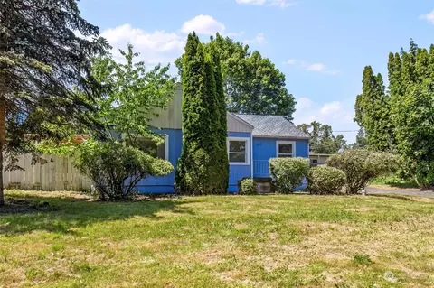 6547 E Boulevard NE, Bremerton, WA 98311