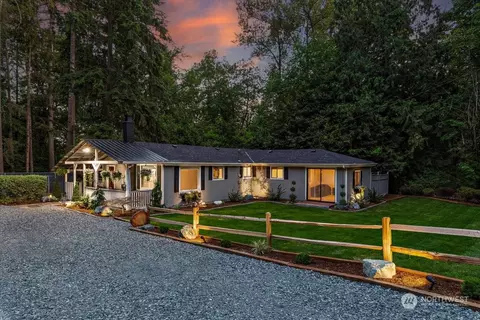 3424 Lake Langlois Rd NE, Carnation, WA 98014