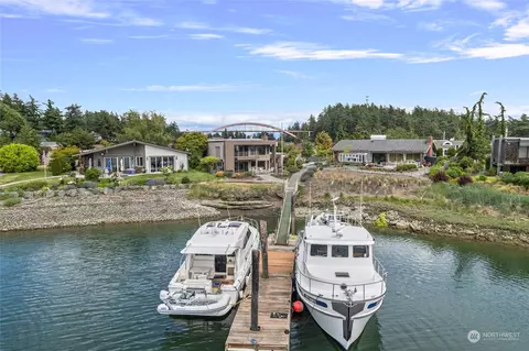 143 Lummi Dr, La Conner, WA 98257
