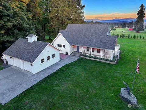 5521 220th St NW, Stanwood, WA 98292