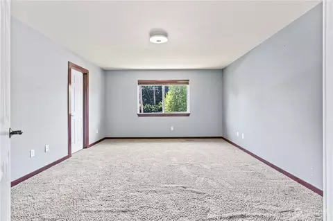 Bedroom - 1501 Riddell Ave NE, Orting, WA 98360 photo 7 of 7