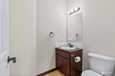 Bath - 1501 Riddell Ave NE, Orting, WA 98360 photo 5 of 5