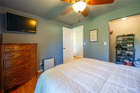 Bedroom - 13723 32nd Dr SE, Mill Creek, WA 98012 photo 2 of 3