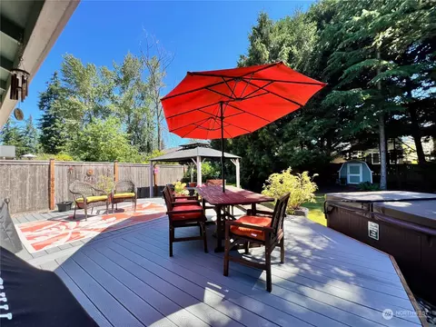 Exterior - 13723 32nd Dr SE, Mill Creek, WA 98012 photo 5 of 10