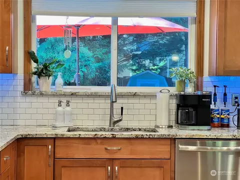 Kitchen - 13723 32nd Dr SE, Mill Creek, WA 98012 photo 4 of 4