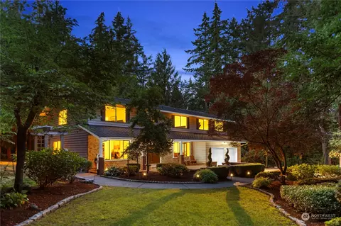 19814 NE 189th St, Woodinville, WA 98077