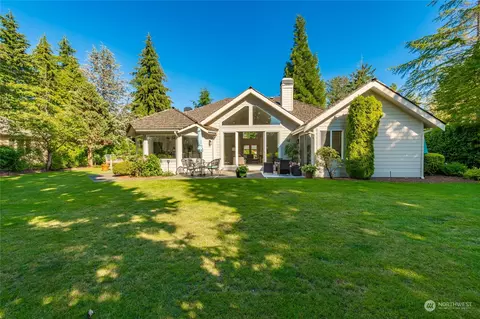 8827 Osprey Rd, Blaine, WA 98230
