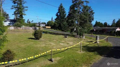 1401 S 1st St, Westport, WA 98595