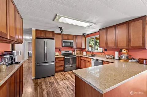 19121 107th St E, Bonney Lake, WA 98391 photo 2