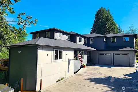 20225 Filbert Dr, Bothell, WA 98012