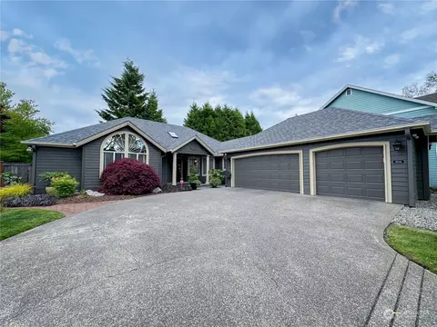 2014 Kempton St SE, Olympia, WA 98501