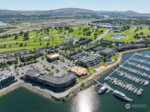 334 Columbia Point Dr #102, Richland, WA 99352