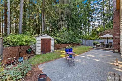 Exterior - 12618 36th Ave SE, Everett, WA 98208 photo 4 of 7